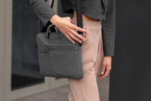 Read more about the article Stylish & Functional Laptop Bags for College Students